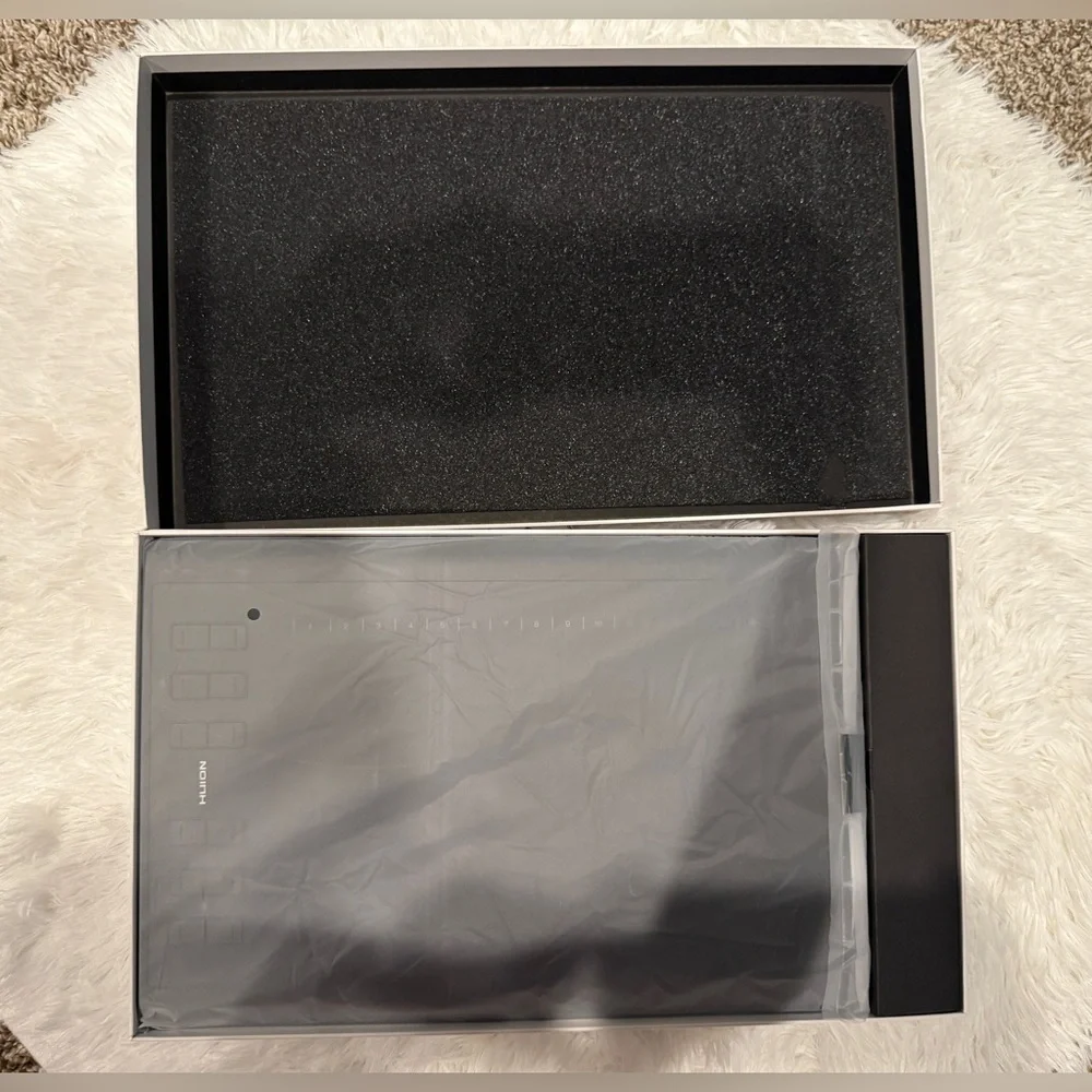 Huion Inspiroy H1060P Battery-Free Pen Tablet (Used)